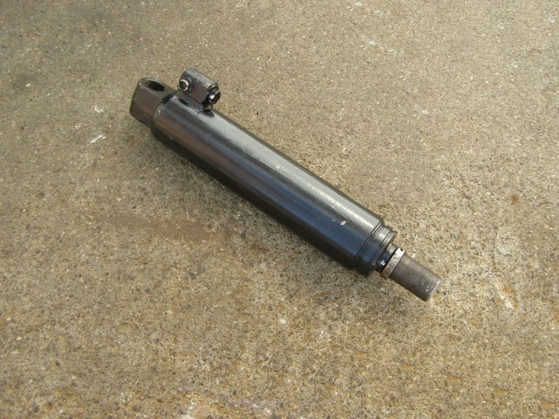 Siłownik fi 95 zamykający AMA