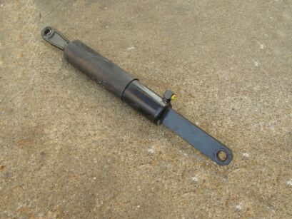 Siłownik domykający do AMY