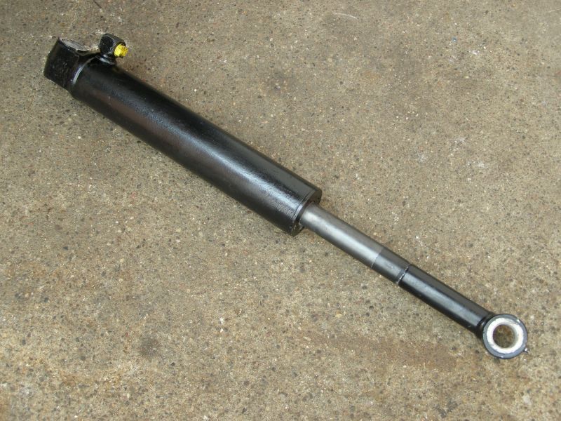 Siłownik dł. 640 mm