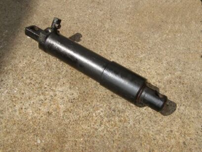 Siłownik dł. 510 mm